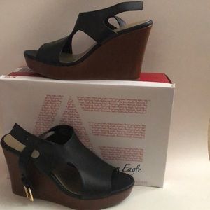 Black wood wedges